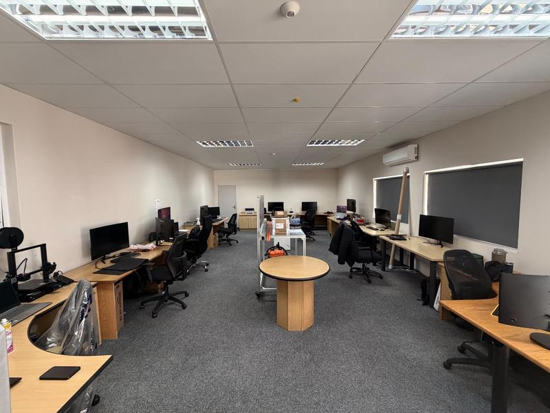 To Let Commercial Property for Rent in Walmer Eastern Cape
